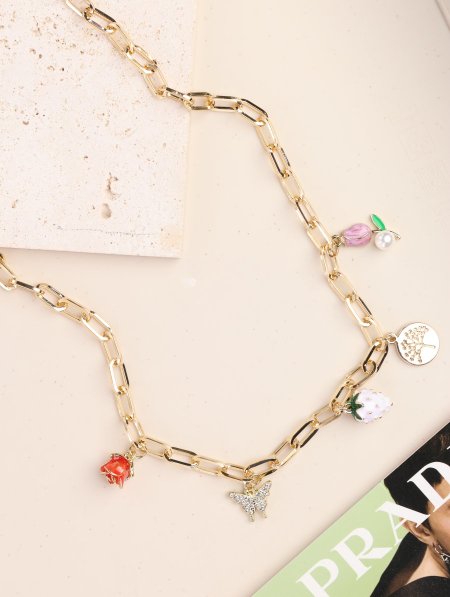 سنسال جنزير مع تشارمز.