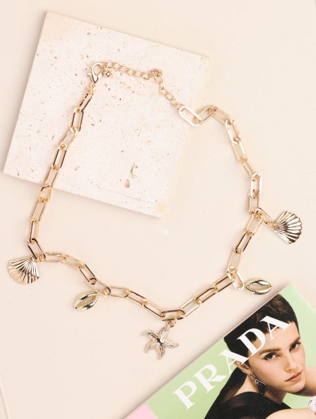 سنسال جنزير مع تشارمز.