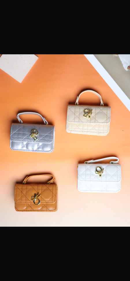 دزينه ١٢ حبه من شنط الأطفال.