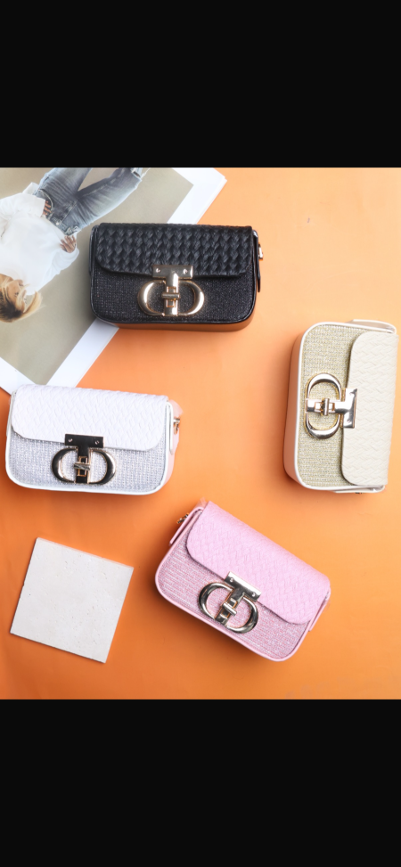 دزينه 12 حبه من شنط الأطفال.