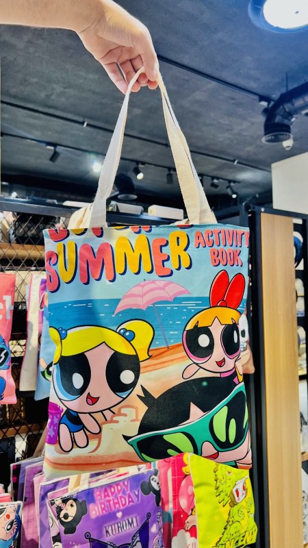 دزينه شنط أطفال شكل فتيات القوه.