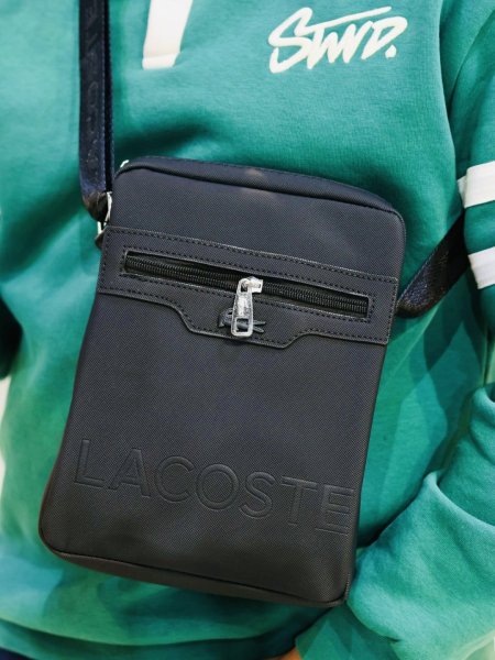 باوتش جلد LACOSTE.