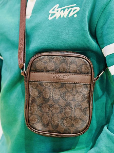 باوتش جلد COACH.