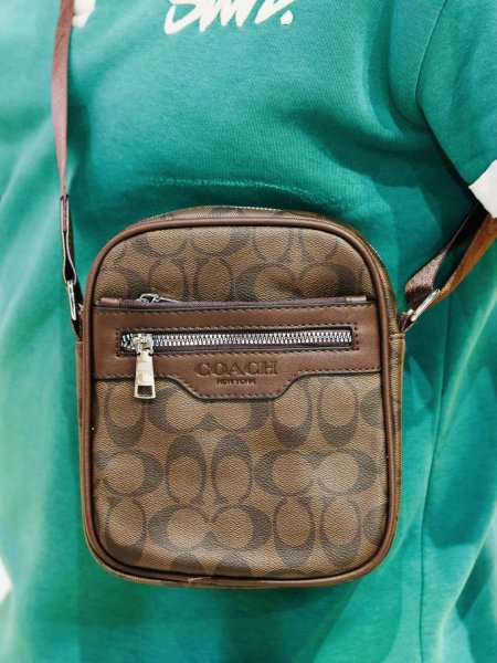 باوتش جلد COACH.