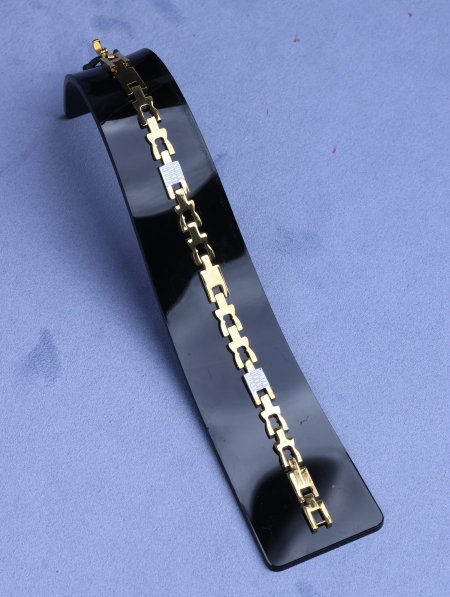 اسوارة رجالي ستانليس ستيل.