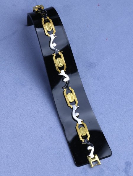 اسوارة رجالي ستانليس ستيل.