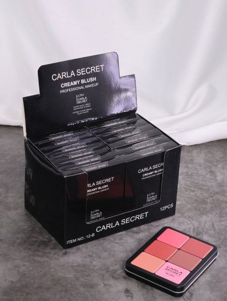 ستاند كونسيلر وبلشر من CARLA SECRET.