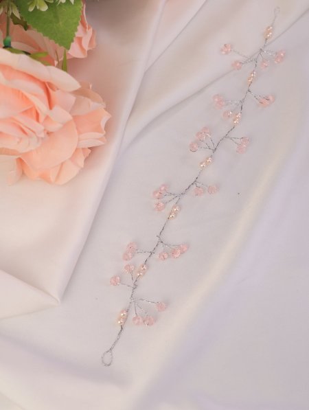 بروش مع خرز.