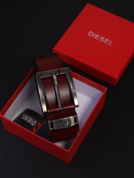 قشط DIESEL جلد كواليتي عالي / مرفق بعلبة.