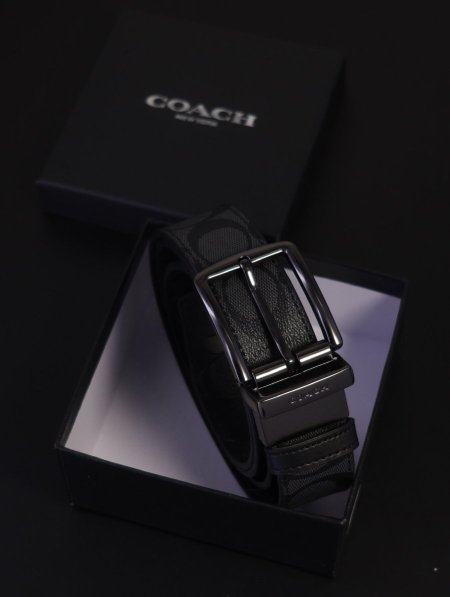 قشط COACH جلد كواليتي عالي / مرفق بعلبة.