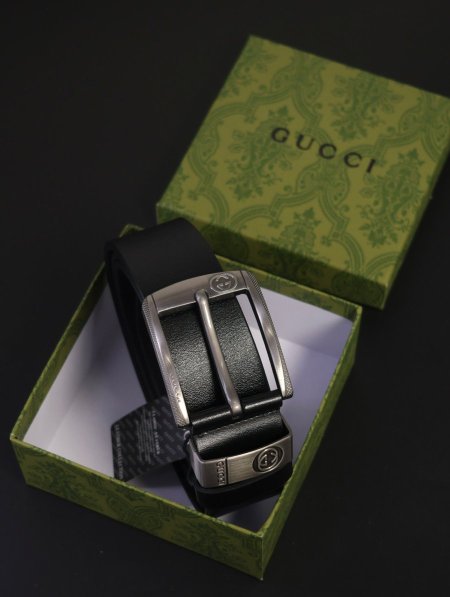 قشط  GUCCI جلد كواليتي عالي / مرفق بعلبة.