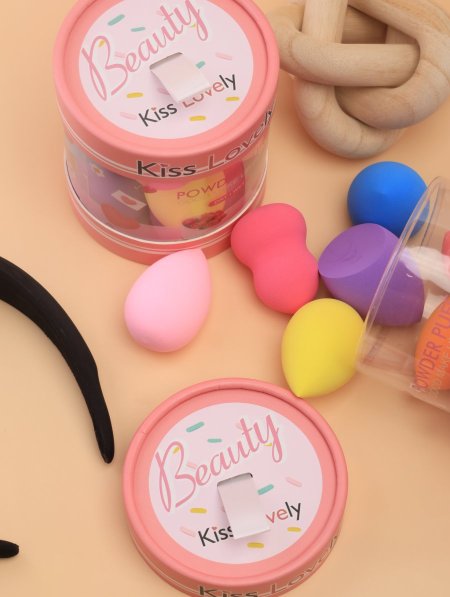 ربطة 8 علب بيوتي بلندر فاخرة.