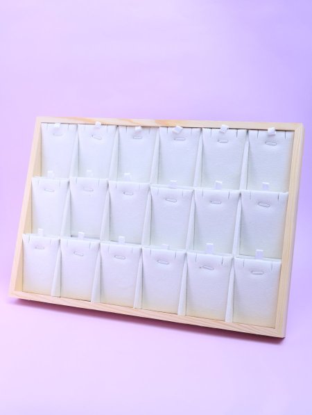 ستاند اطقم اكسسوار.