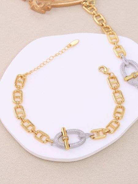 إسوارة نسائية ستانليس ستيل/ مكفولة اللون.