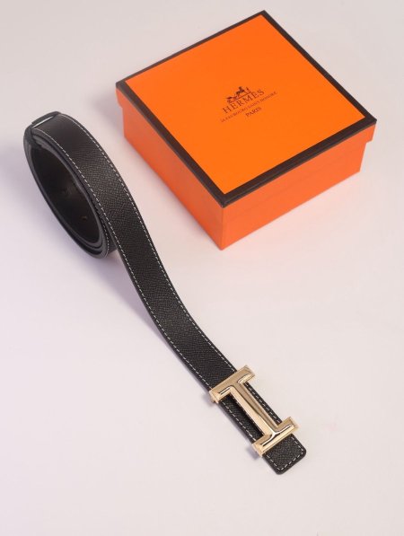 قشط HERMES جلد كواليتي عالي / مرفق بعلبة.