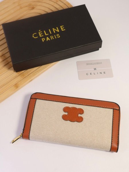 جزدان CELINE / مرفق بعلبة.