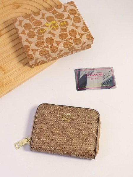 جزدان COACH / مرفق بعلبة.