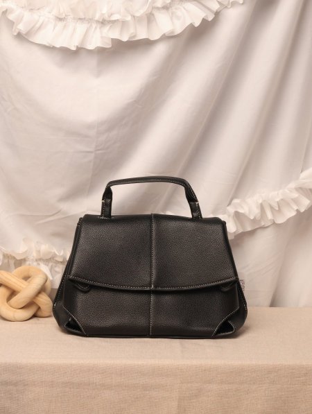 شنطة POLENE / غير مرفقة بعلبة.
