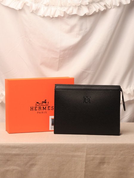 غلتش HERMES / مرفق بعلبة.