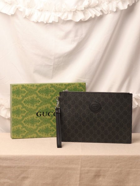 غلتش GUCCI / مرفق بعلبة.