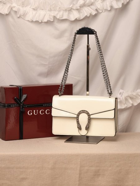 شنطة GUCCI  / مرفقة بعلبة.