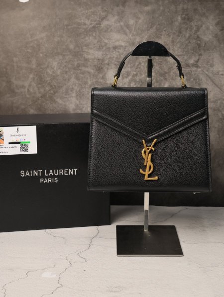 شنطة نسائية SAINT LAURENT.
