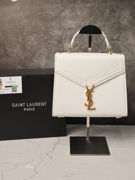 شنطة نسائية SAINT LAURENT.