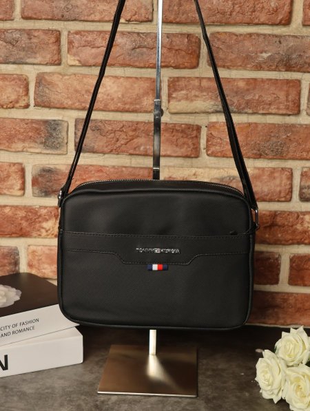 شنطة كتف TOMMY.