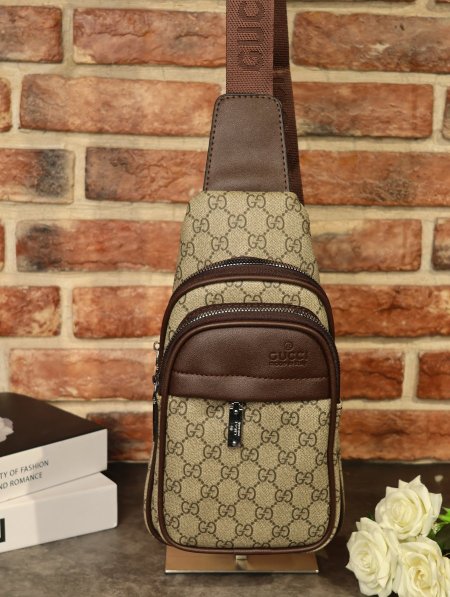 شنطة كتف GUCCI.