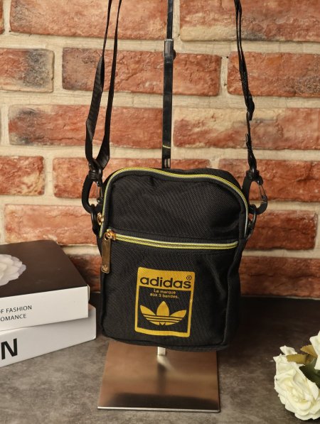 شنطة خصر ADIDAS.