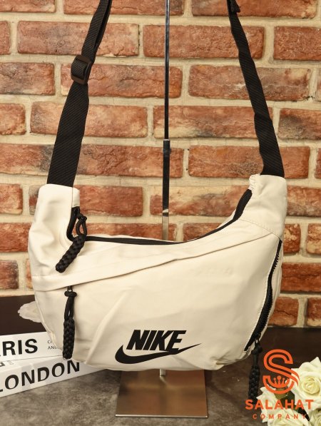 شنطة كتف NIKE.