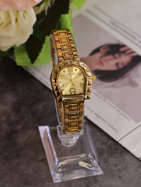 ساعة نسائية   AIGNER ماستر كوبي.