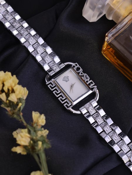 ساعة نسائية versace ماستر كوبي.