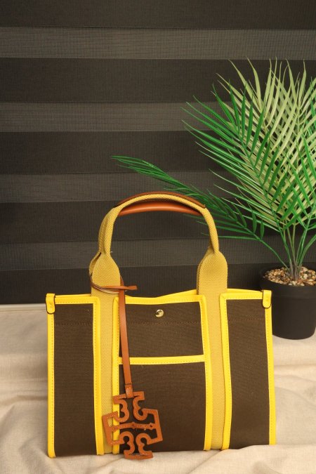 شنطة TORY BURCH.
