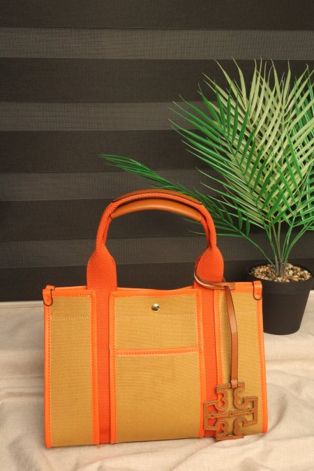 شنطة TORY BURCH.