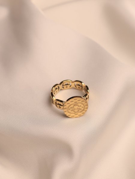 خاتم GUCCI ستانلس ستيل.