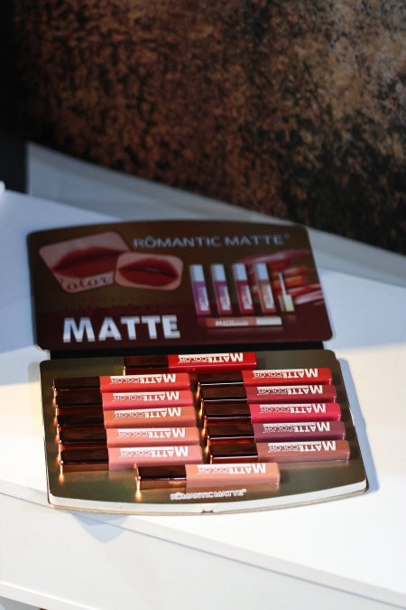 ستاند روج 12 ROMANTIC MATTE