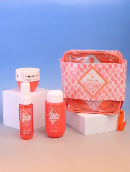 بكجات V.V Love Travel Kit.