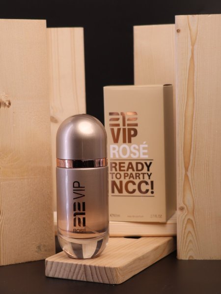 عطر (212 VIP) سعة 100 مل.