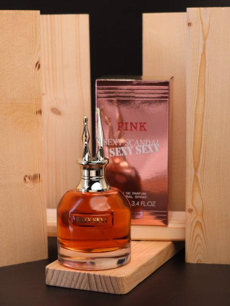 عطر (SEXY SCANDAL) سعة 100 مل.