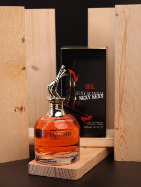 عطر (SEXY SCANDAL) سعة 100 مل.