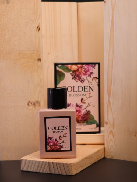 عطر (GOLDEN BLOSSOM) سعة 50 مل.