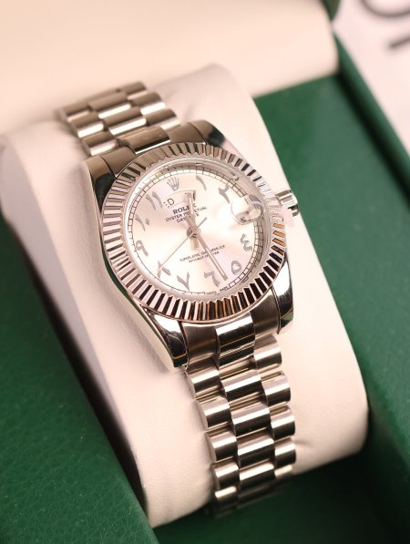 ساعة Rolex.