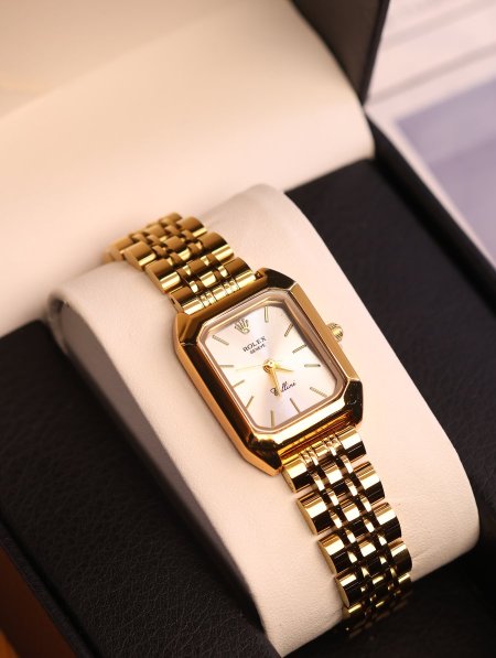 ساعة Rolex.