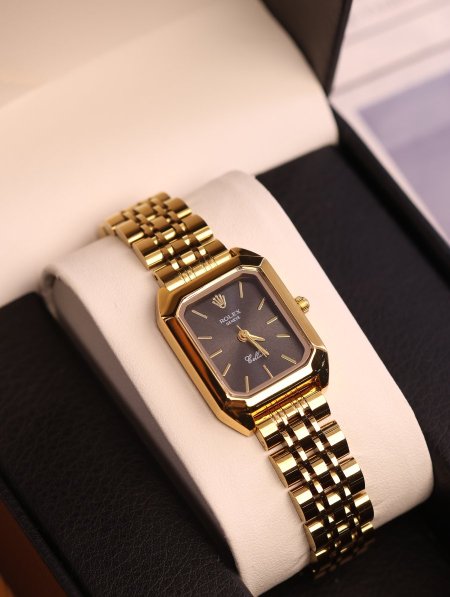 ساعة Rolex.