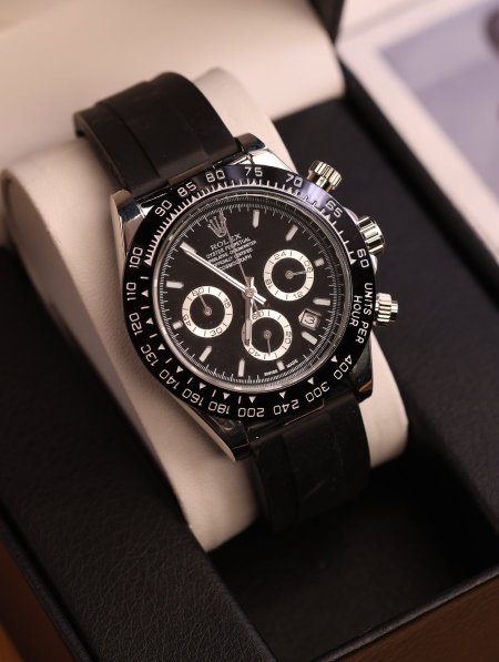 ساعة Rolex.