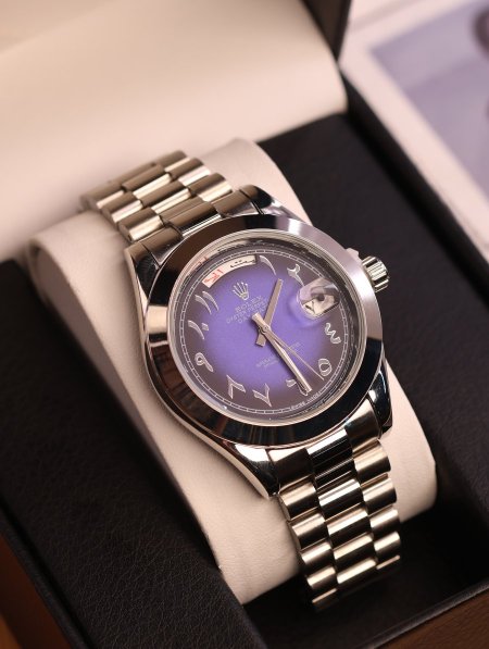 ساعة Rolex.