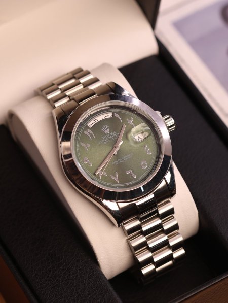 ساعة Rolex.