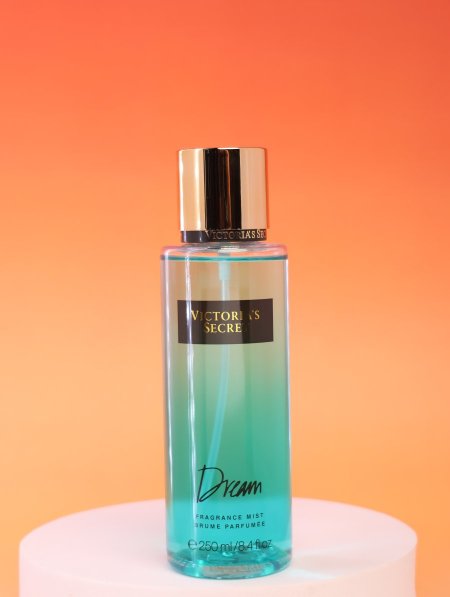 سبلاش Victoria’s Secret.