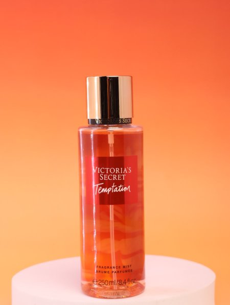 سبلاش Victoria’s Secret.